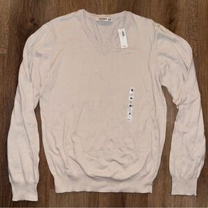 Old Navy Cream V-Neck Pullover